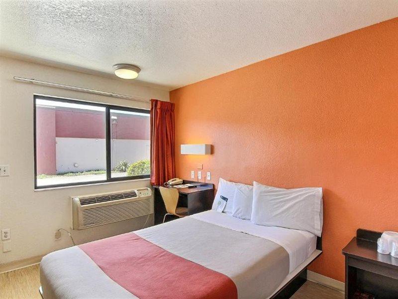 Motel 6-Goleta, Ca - Santa Barbara Eksteriør billede