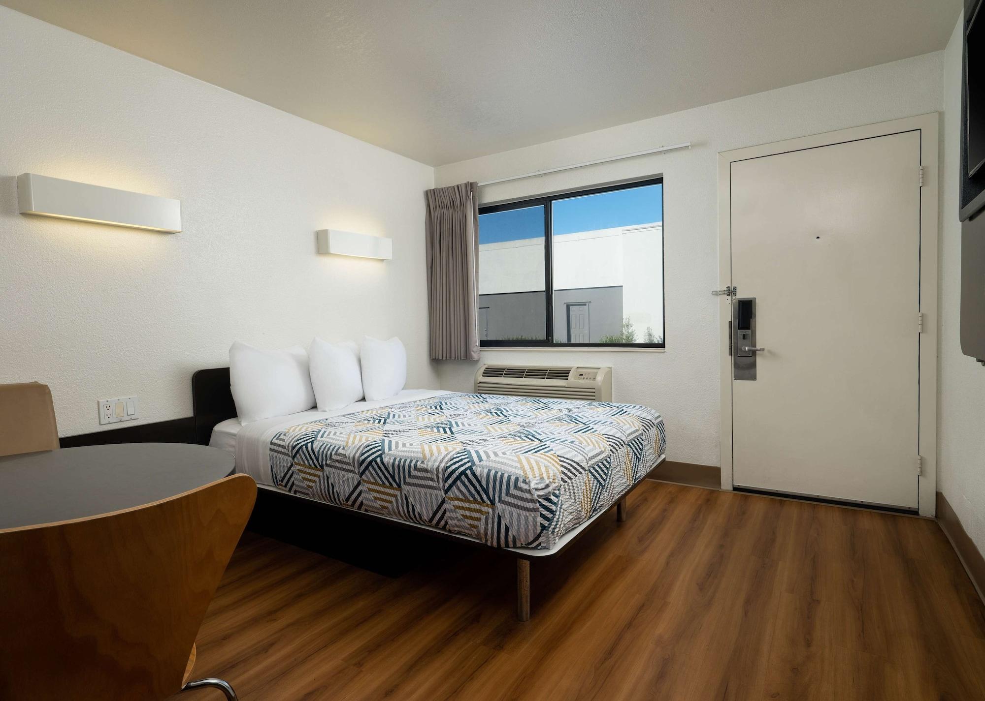 Motel 6-Goleta, Ca - Santa Barbara Eksteriør billede